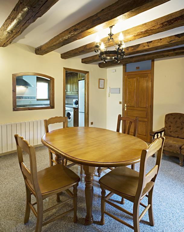 Apartamentos Casa Buisan بروتو الغرفة الصورة
