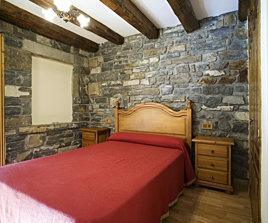 Apartamentos Casa Buisan بروتو الغرفة الصورة