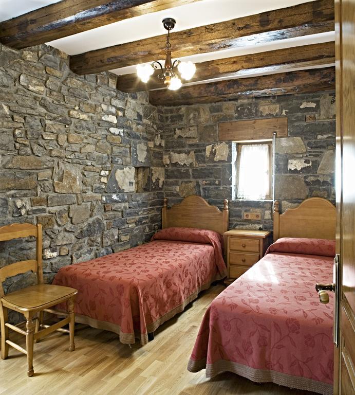 Apartamentos Casa Buisan بروتو الغرفة الصورة