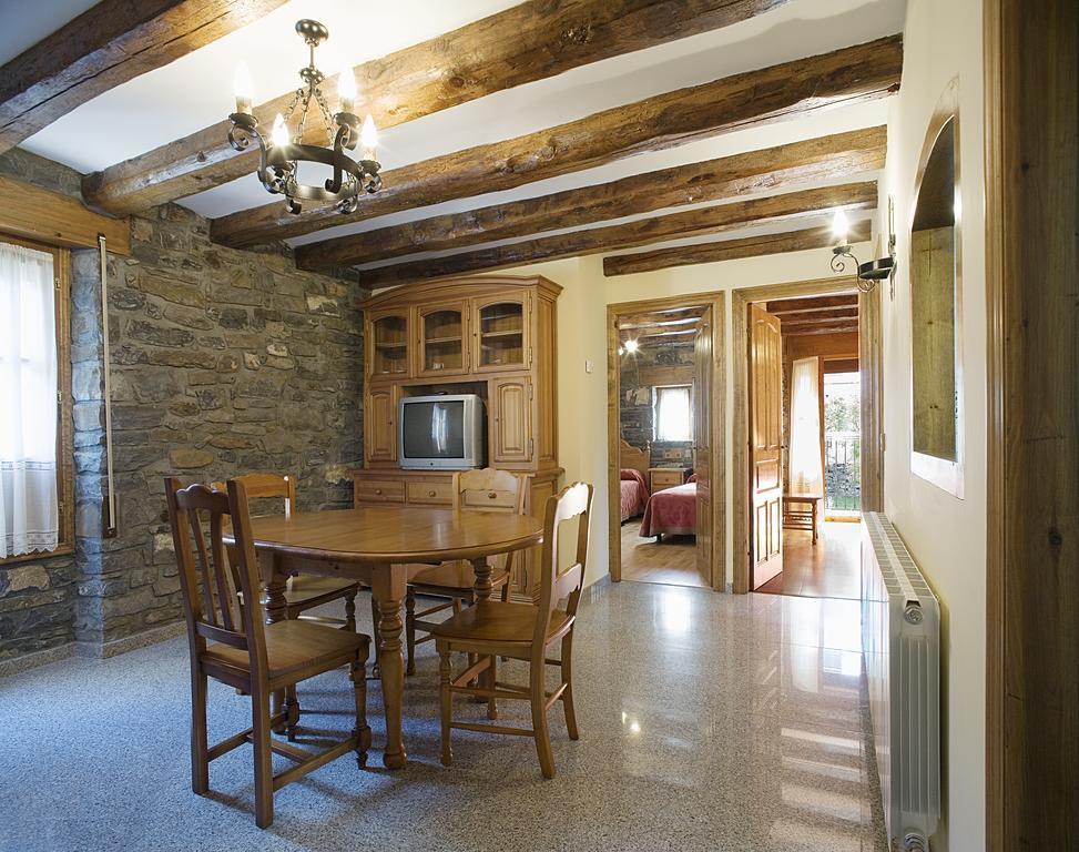 Apartamentos Casa Buisan بروتو الغرفة الصورة