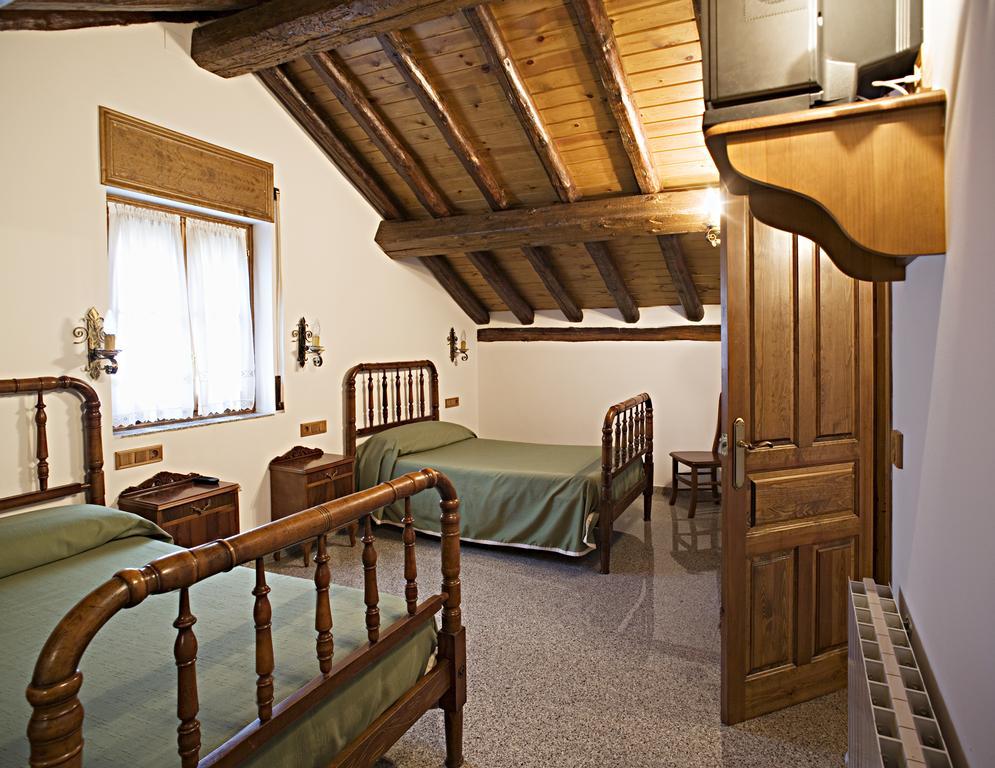 Apartamentos Casa Buisan بروتو الغرفة الصورة