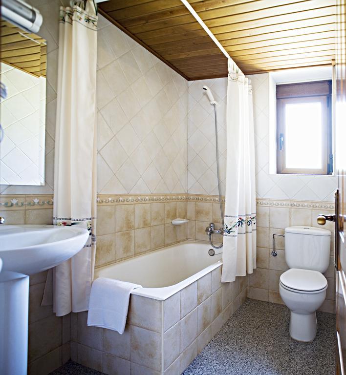 Apartamentos Casa Buisan بروتو الغرفة الصورة