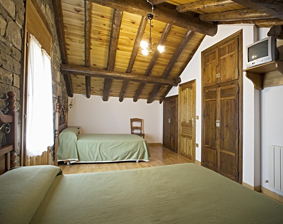 Apartamentos Casa Buisan بروتو الغرفة الصورة