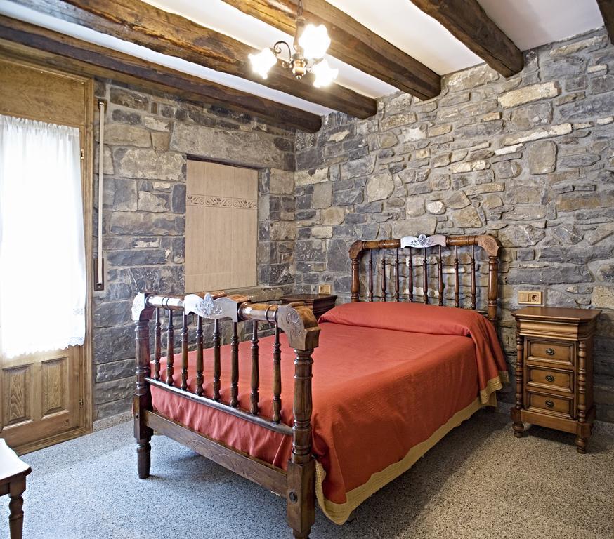 Apartamentos Casa Buisan بروتو الغرفة الصورة
